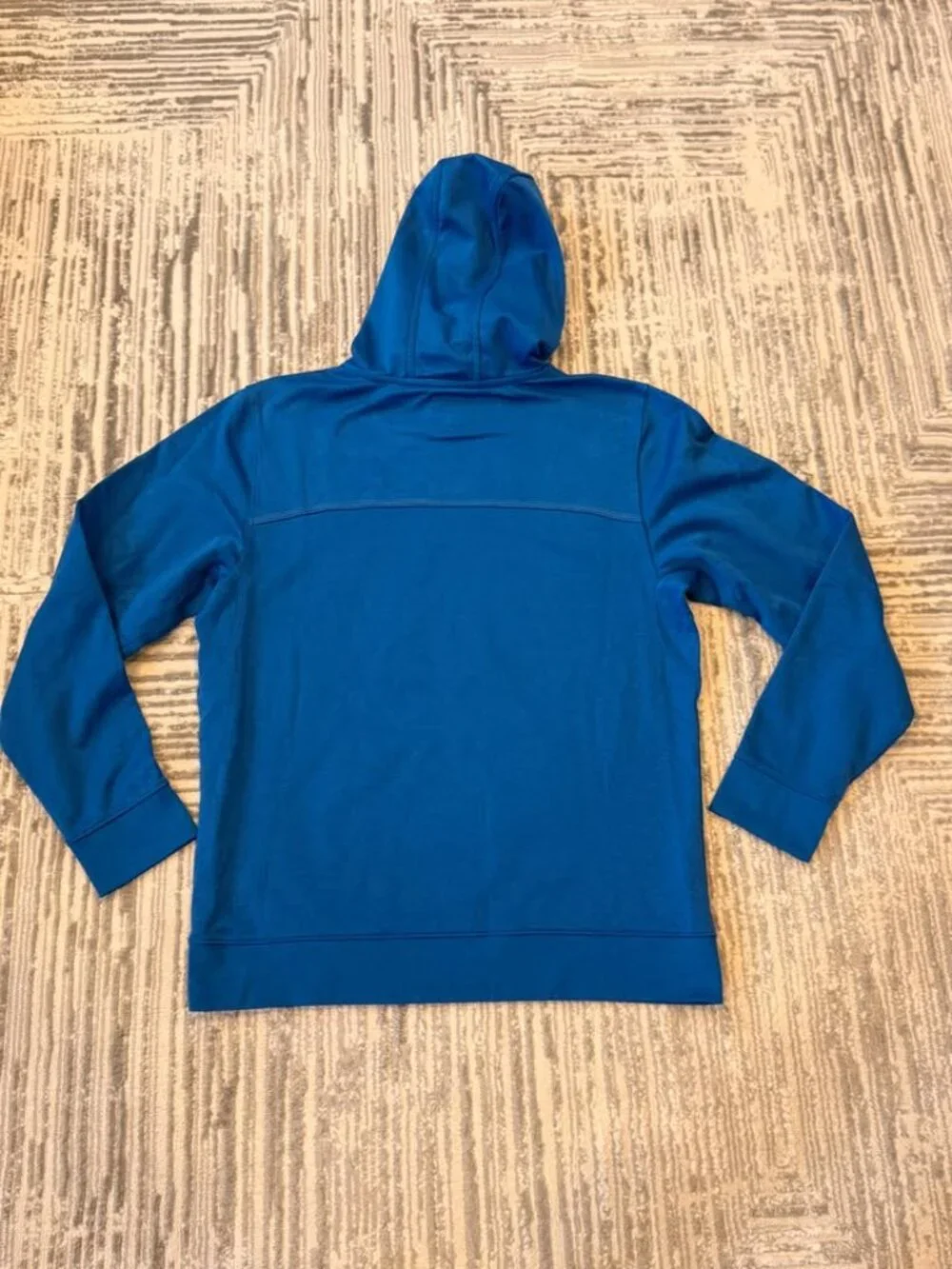 The North Face men's medium blue fleece lined sweatshirt